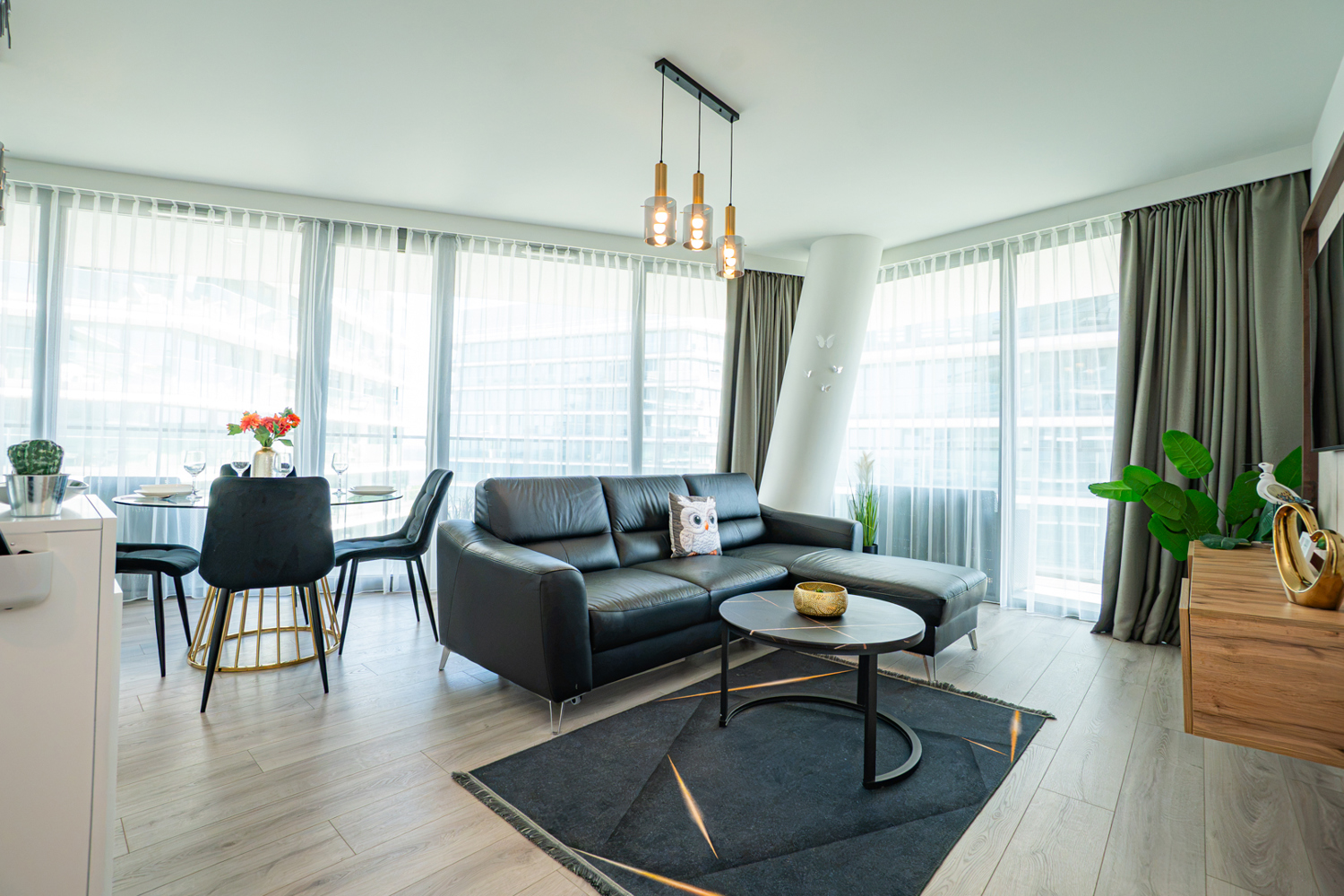 B756 Wave apartament z 1 sypialnią, salonem i bocznym widokiem na morze  (garaż w cenie pobytu)